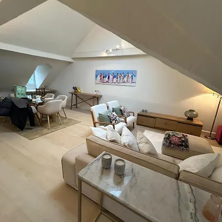 Historic Charm Penthouse Apartment Leuven