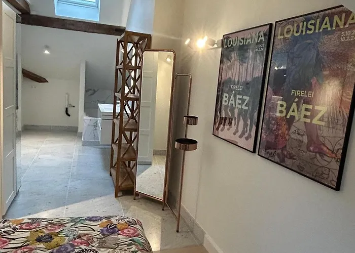 Apartment Historic Charm Penthouse